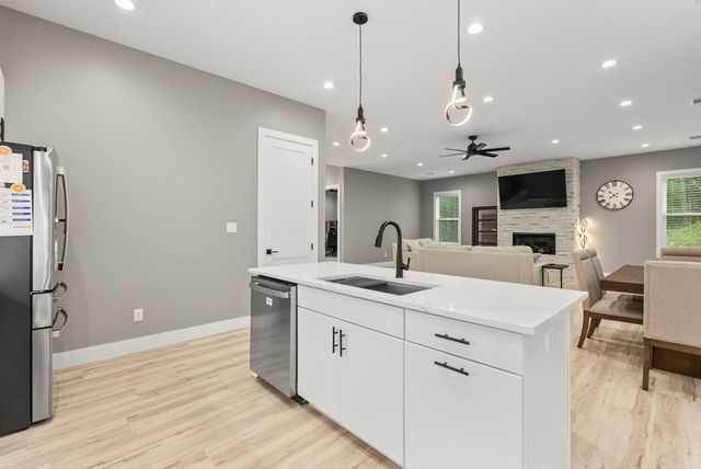 25310 Kanis Road, Little Rock, AR 72223