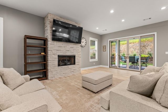 25310 Kanis Road, Little Rock, AR 72223
