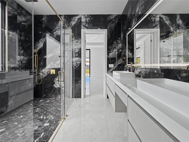 11481 SW 93 St, Miami, FL 33176