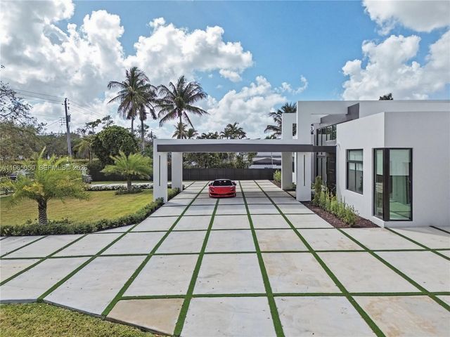 11481 SW 93 St, Miami, FL 33176