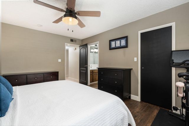 1324 W Fremont Avenue, Fresno, CA 93711