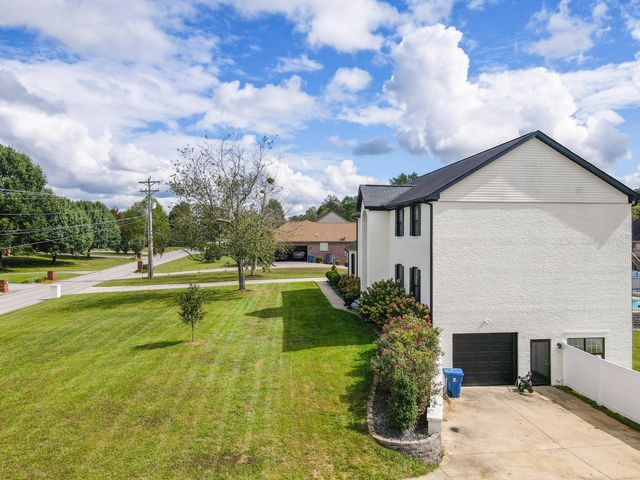 286 Lake Forest Drive, Somerset, KY 42503