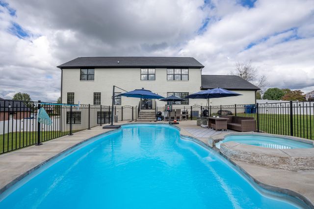 286 Lake Forest Drive, Somerset, KY 42503