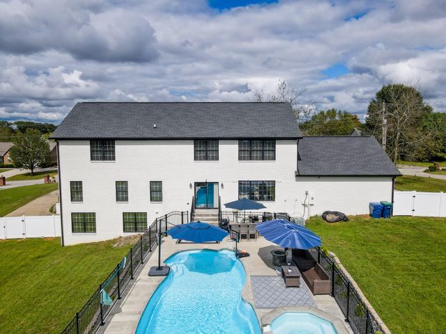 286 Lake Forest Drive, Somerset, KY 42503