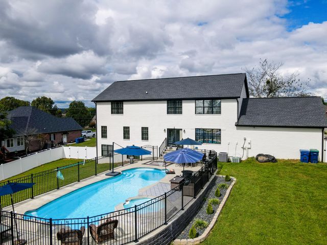 286 Lake Forest Drive, Somerset, KY 42503