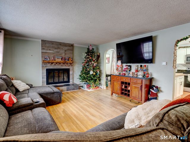 11 Sunrise Drive, Vernon, CT 06066