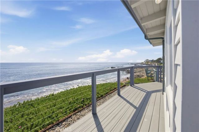 2059 Sherwood Dr Drive, Cambria, CA 93428