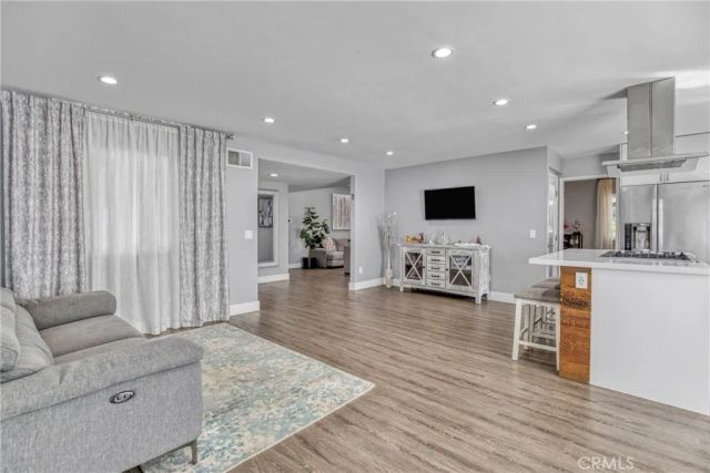 7293 Cirrus Way, West Hills, CA 91307
