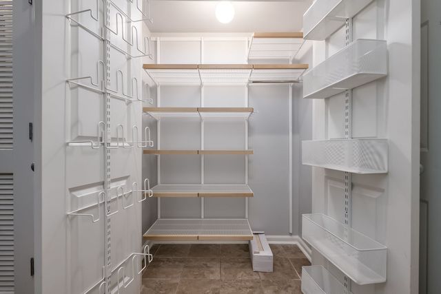 1523 W Thomas Street 1, Chicago, IL 60642