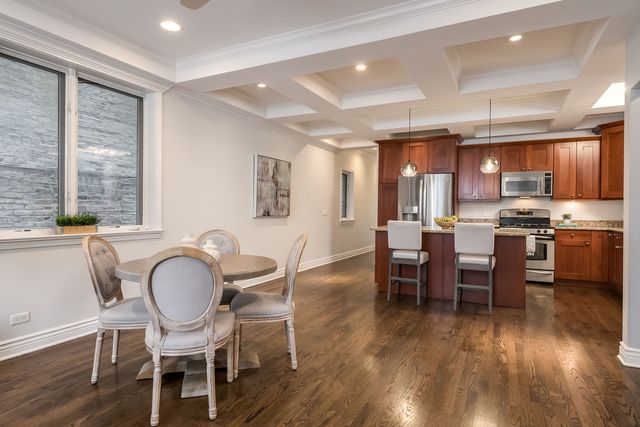 1523 W Thomas Street 1, Chicago, IL 60642