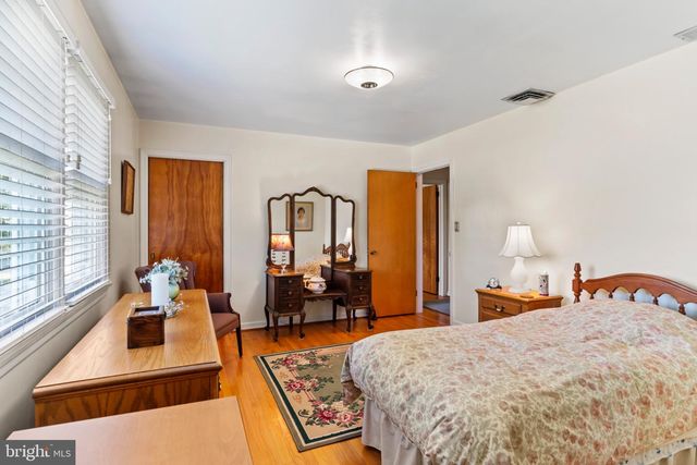 900 DREXEL HILLS BLVD, New Cumberland, PA 17070