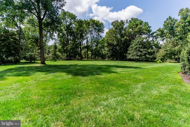 900 DREXEL HILLS BLVD, New Cumberland, PA 17070