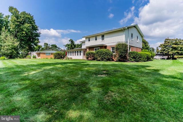 900 DREXEL HILLS BLVD, New Cumberland, PA 17070