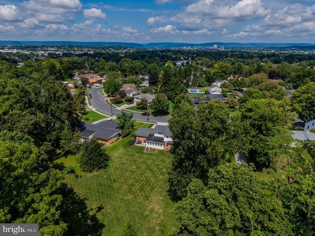 900 DREXEL HILLS BLVD, New Cumberland, PA 17070