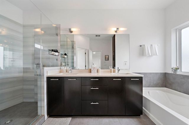 3002 Hawkins Street, Houston, TX 77003