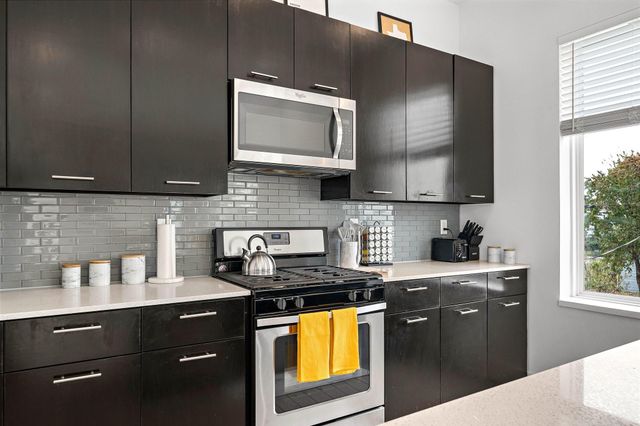 3002 Hawkins Street, Houston, TX 77003