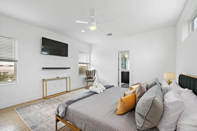 3002 Hawkins Street, Houston, TX 77003