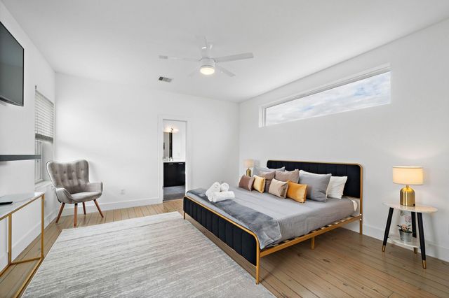 3002 Hawkins Street, Houston, TX 77003