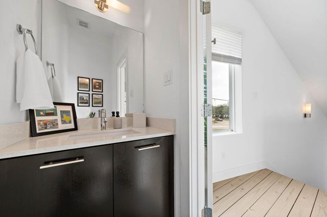 3002 Hawkins Street, Houston, TX 77003