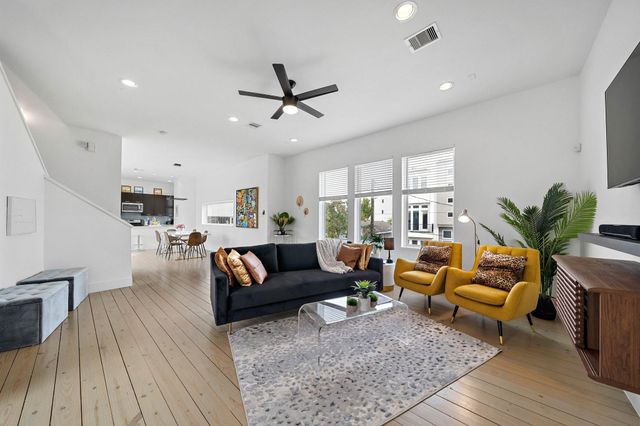 3002 Hawkins Street, Houston, TX 77003