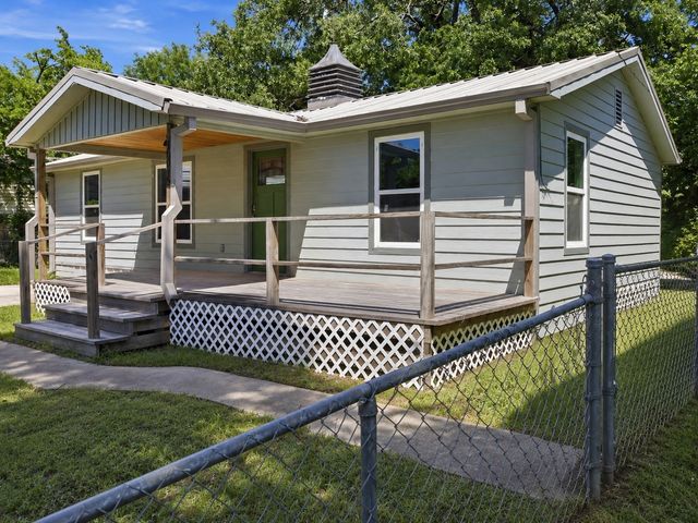 10015 Shoreline Drive, Wills Point, TX 75169