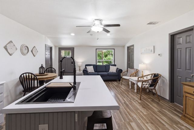 10015 Shoreline Drive, Wills Point, TX 75169