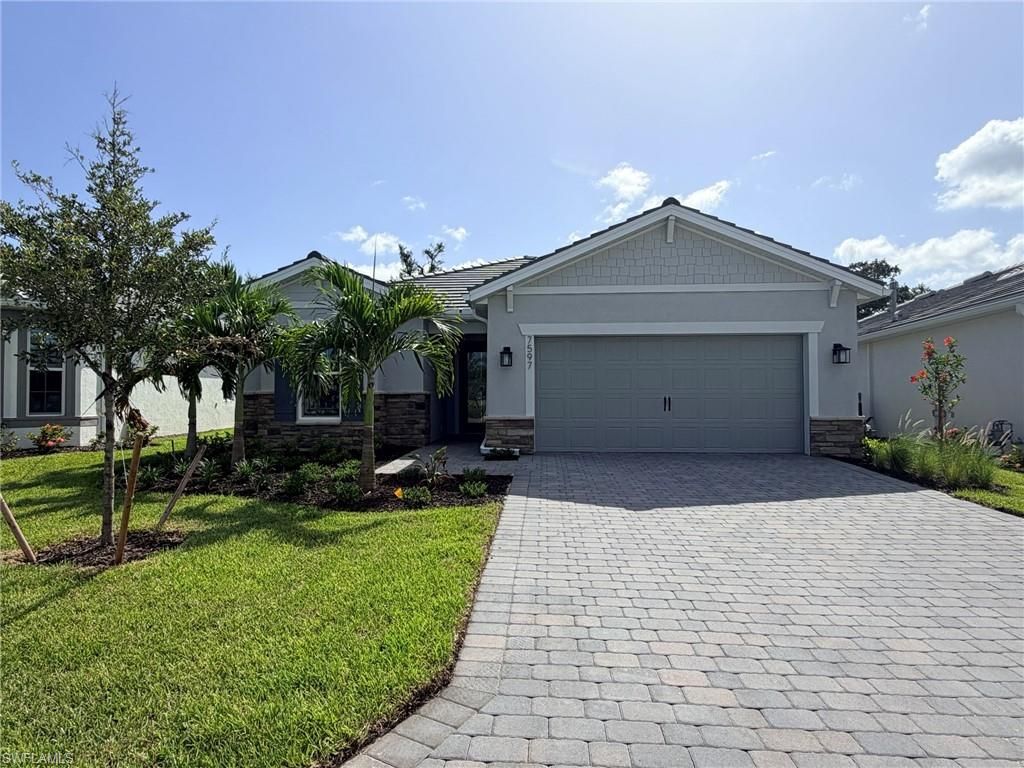 7597 Paradise Tree DR, North Fort Myers, FL 33917
