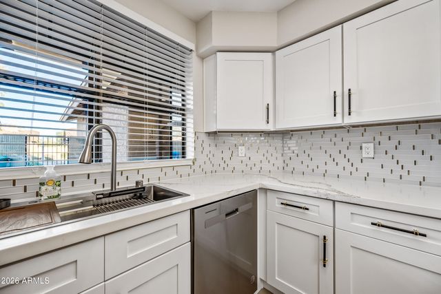 12846 S 50TH Way, Phoenix, AZ 85044