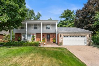 3325 Newgate Drive, Troy, MI 48084