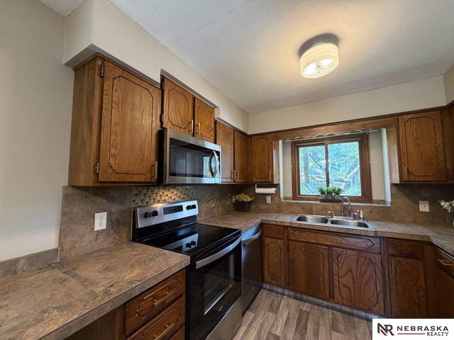 14117 Virginia Street, La Vista, NE 68138