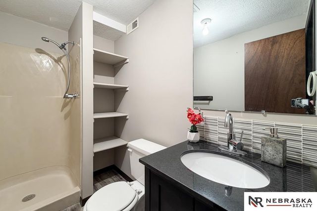 14117 Virginia Street, La Vista, NE 68138