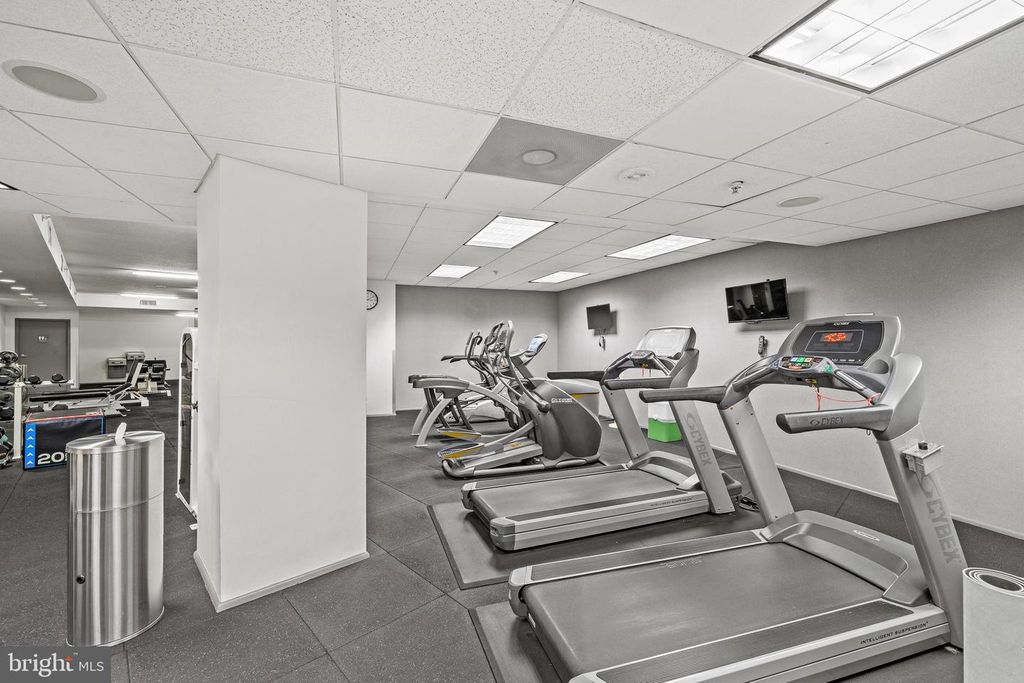 Image 44 of property listing at 400 MASSACHUSETTS AVE NW #421, Washington, DC 20001