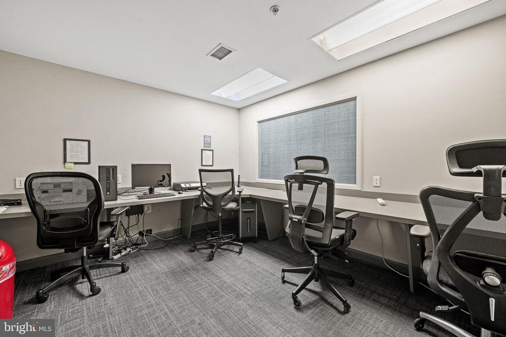 Image 48 of property listing at 400 MASSACHUSETTS AVE NW #421, Washington, DC 20001