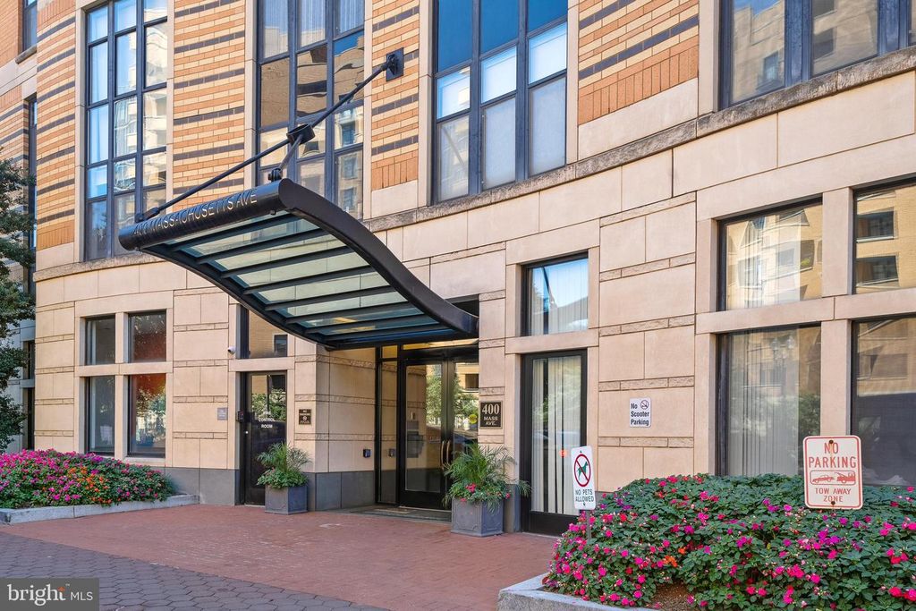 Image 51 of property listing at 400 MASSACHUSETTS AVE NW #421, Washington, DC 20001