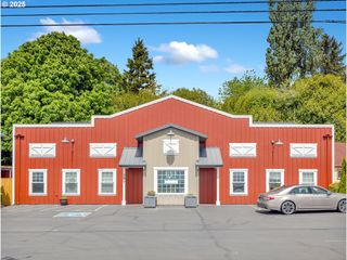 757 W MARINE Dr, Astoria, OR 97103