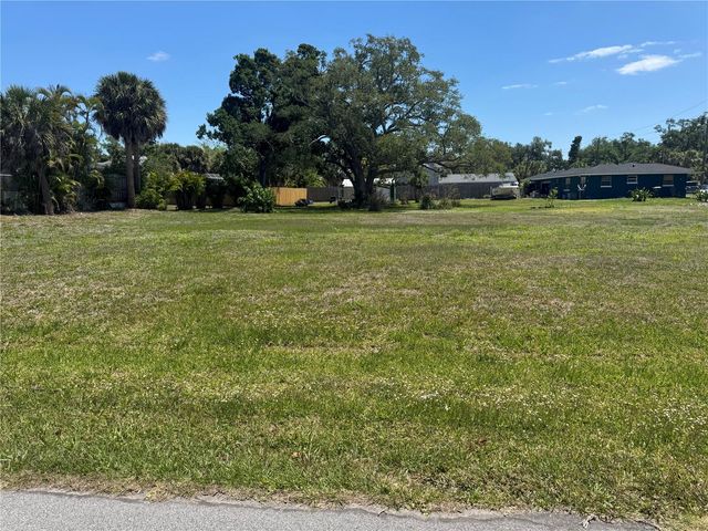 BONITA AVENUE, Nokomis, FL 34275