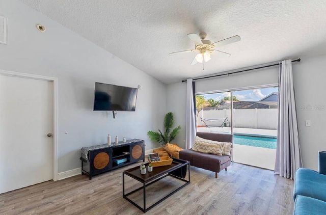 252 HIDDEN SPRINGS CIRCLE, Kissimmee, FL 34743
