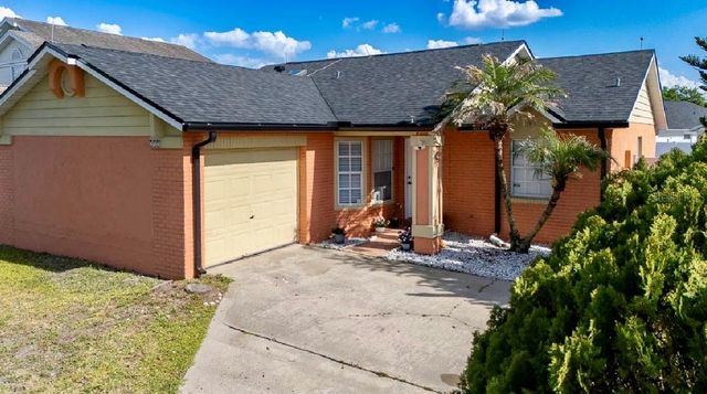 252 HIDDEN SPRINGS CIRCLE, Kissimmee, FL 34743