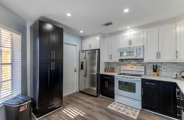 252 HIDDEN SPRINGS CIRCLE, Kissimmee, FL 34743