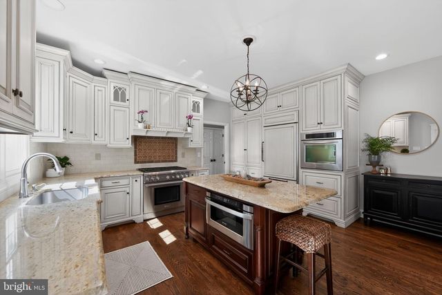 1108 DICKENS DR, West Chester, PA 19380
