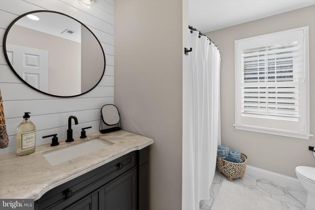 1108 DICKENS DR, West Chester, PA 19380