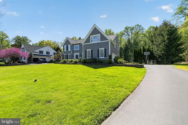 1108 DICKENS DR, West Chester, PA 19380