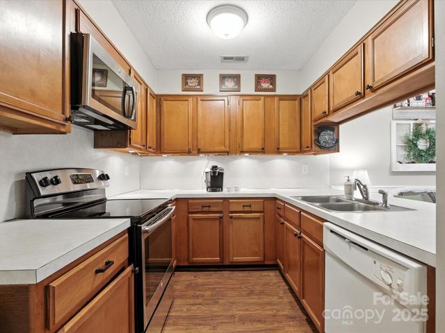 2774 Dogwood Hills Court, Fort Mill, SC 29715
