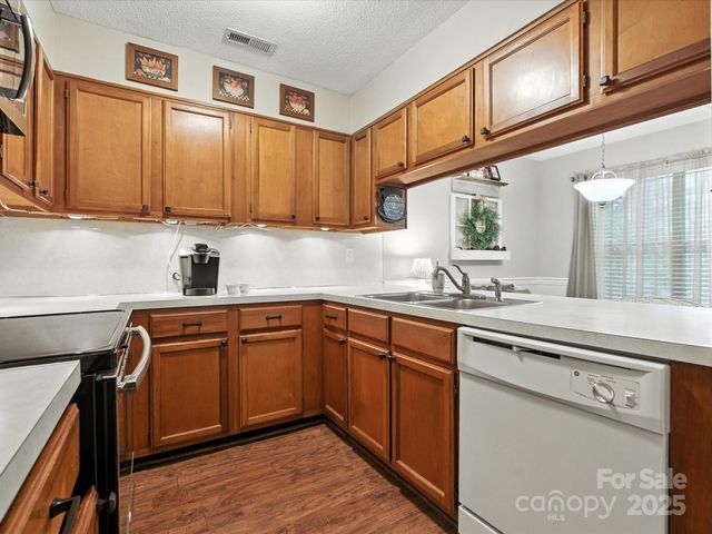 2774 Dogwood Hills Court, Fort Mill, SC 29715