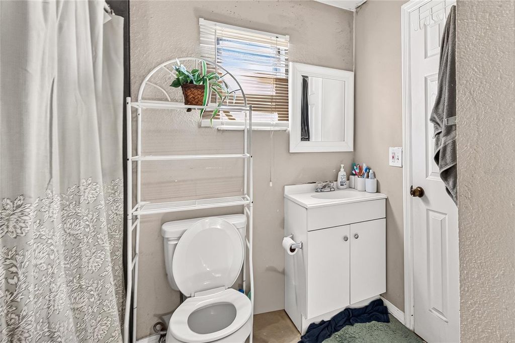 Image 38 of property listing at 3602 N 54TH STREET, Tampa, FL 33619