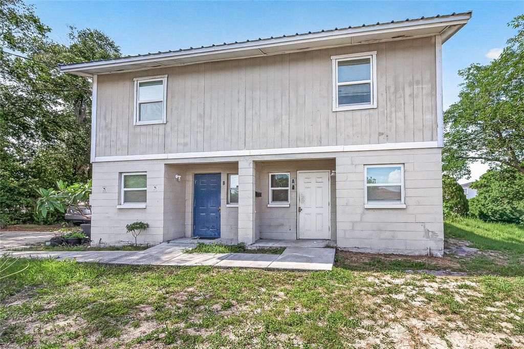 Image 8 of property listing at 3602 N 54TH STREET, Tampa, FL 33619