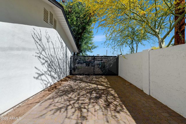 2601 E Harvard Street, Phoenix, AZ 85008