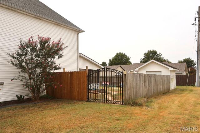 1003 Red Arrow, Sikeston, MO 63801