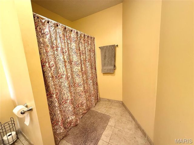 1003 Red Arrow, Sikeston, MO 63801