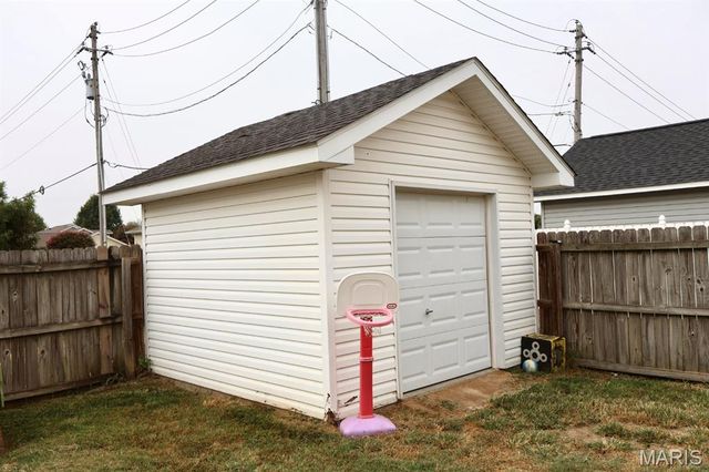 1003 Red Arrow, Sikeston, MO 63801